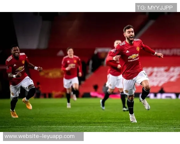 曼联对阵狼队继续采用四后卫阵型B费德里赫特马奎尔缺阵影响战局